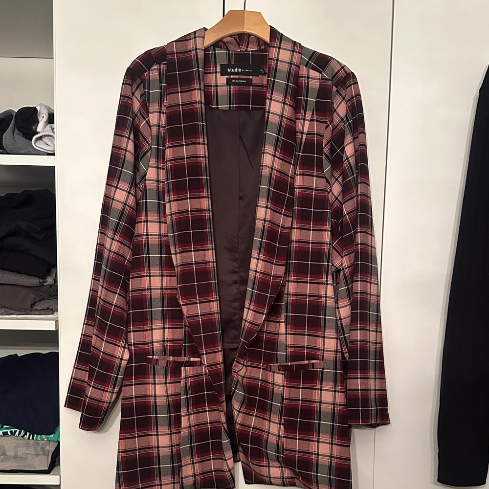 Studio Works Red/pink Plaid Blazer! Lightweight! Spring!